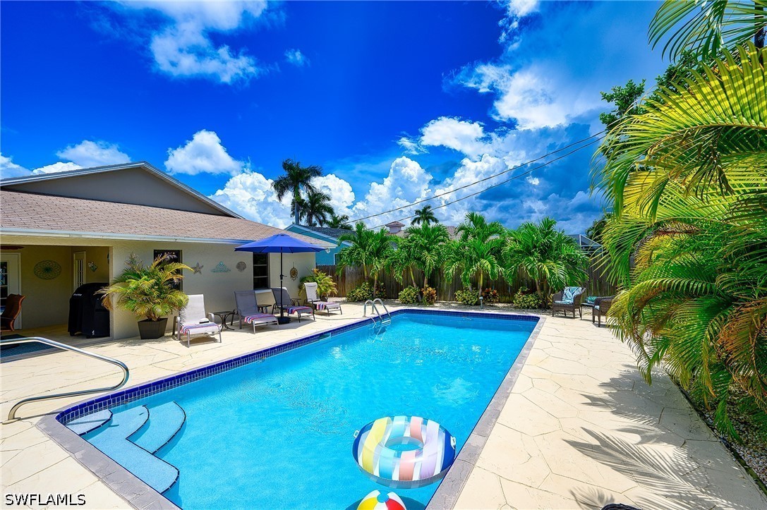 3 Bed Pool Home for Sale in Naples Park, photo 23