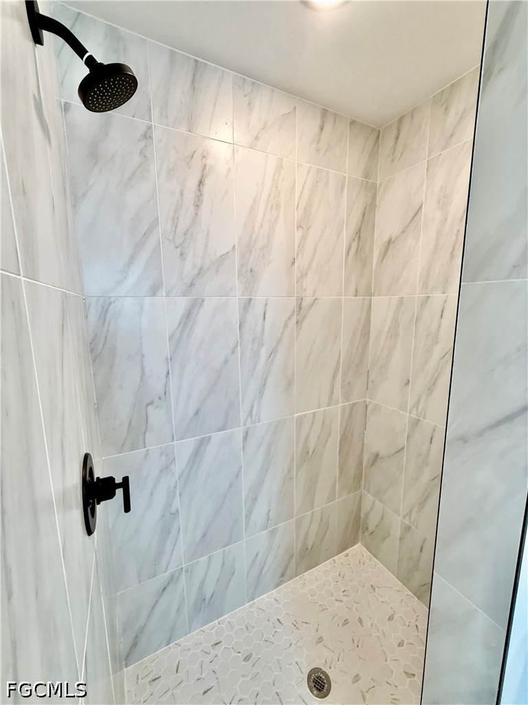 3 Bed SingleFamilyResidence for Sale in Lehigh Acres, photo 23