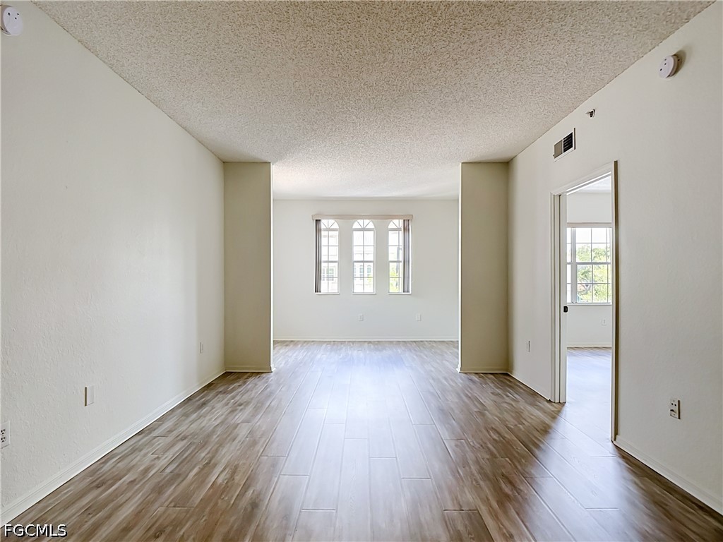2 Bed Condominium for Sale in Fort Myers, photo 23