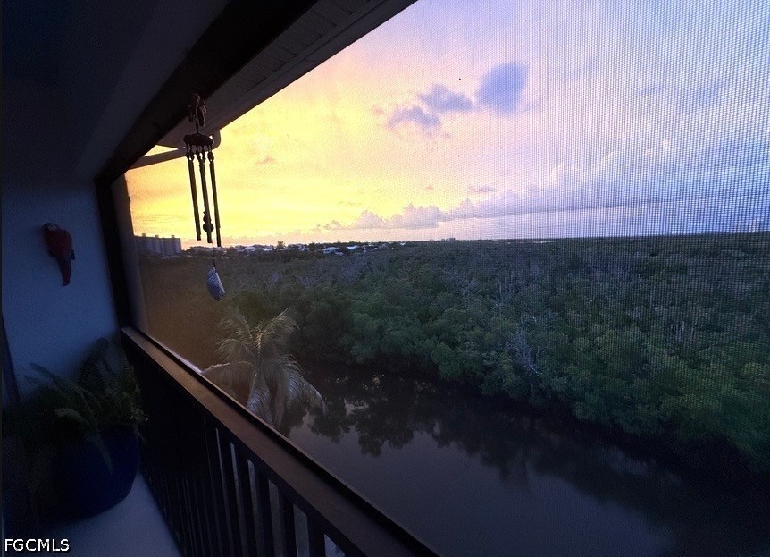 2 Bed Waterfront Home for Sale in Bonita Springs, photo 23