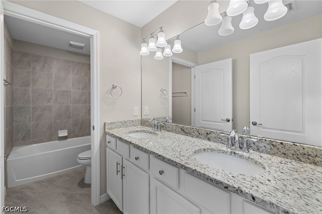 4 Bed SingleFamilyResidence for Sale in Fort Myers, photo 23