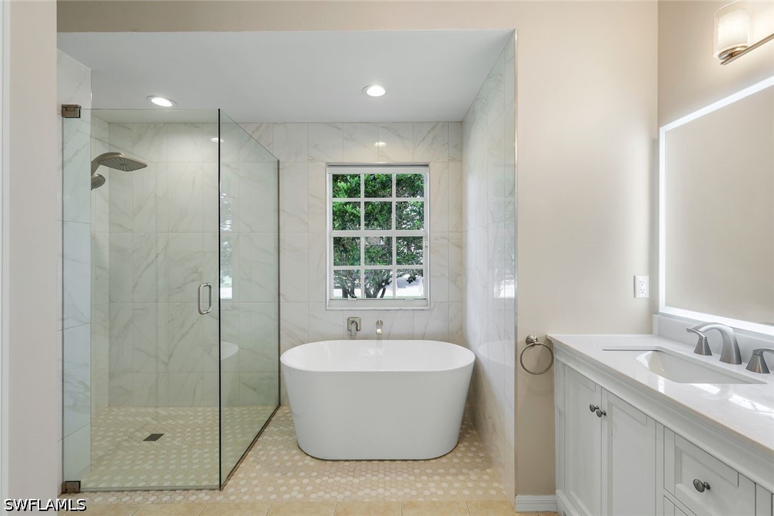 3 Bed Pool Home for Sale in Stonebridge South, photo 23