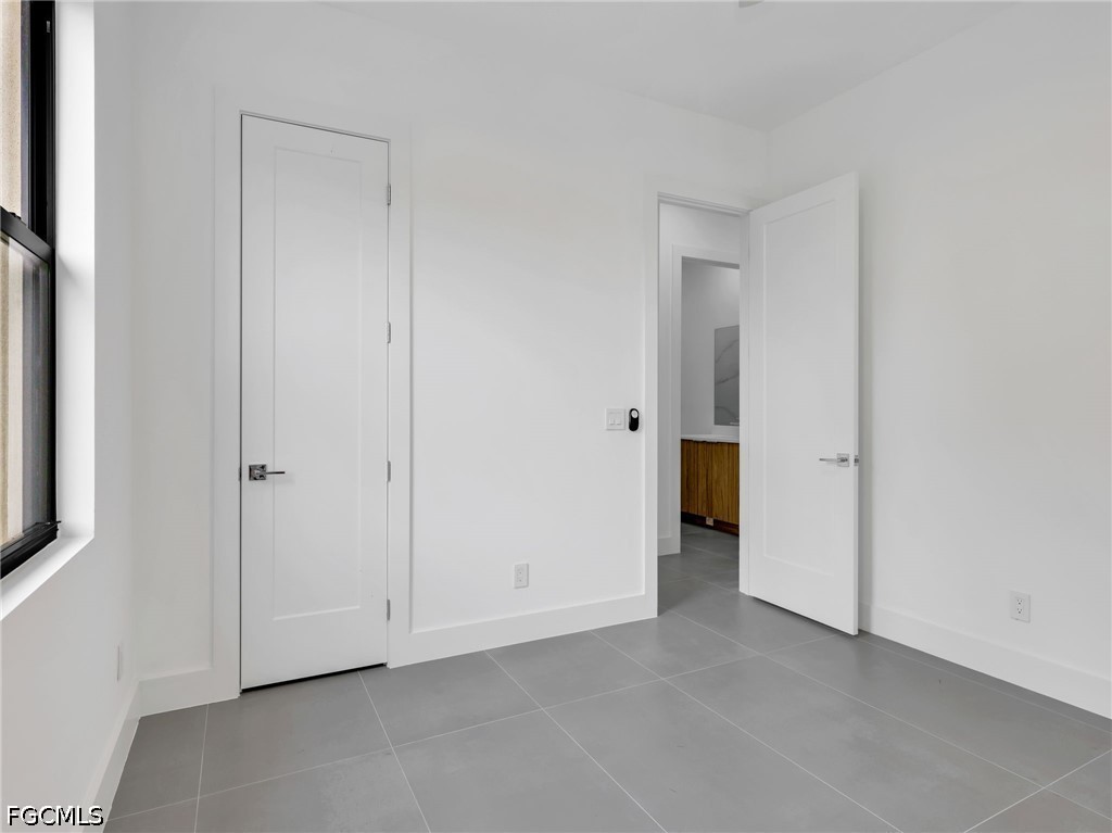 3 Bed SingleFamilyResidence for Sale in East Englewood, photo 23