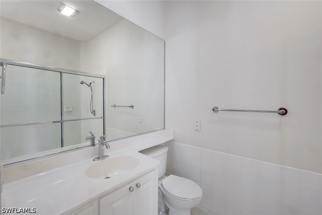 3 Bed Pool Home for Sale in Island Walk, photo 23