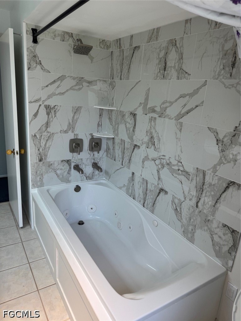 3 Bed SingleFamilyResidence for Sale in Naples, photo 23