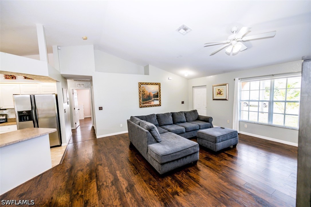 4 Bed SingleFamilyResidence for Sale in Cape Coral, photo 23