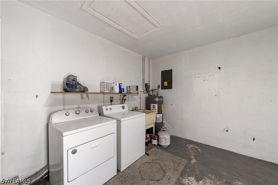 3 Bed SingleFamilyResidence for Sale in Cape Coral, photo 23