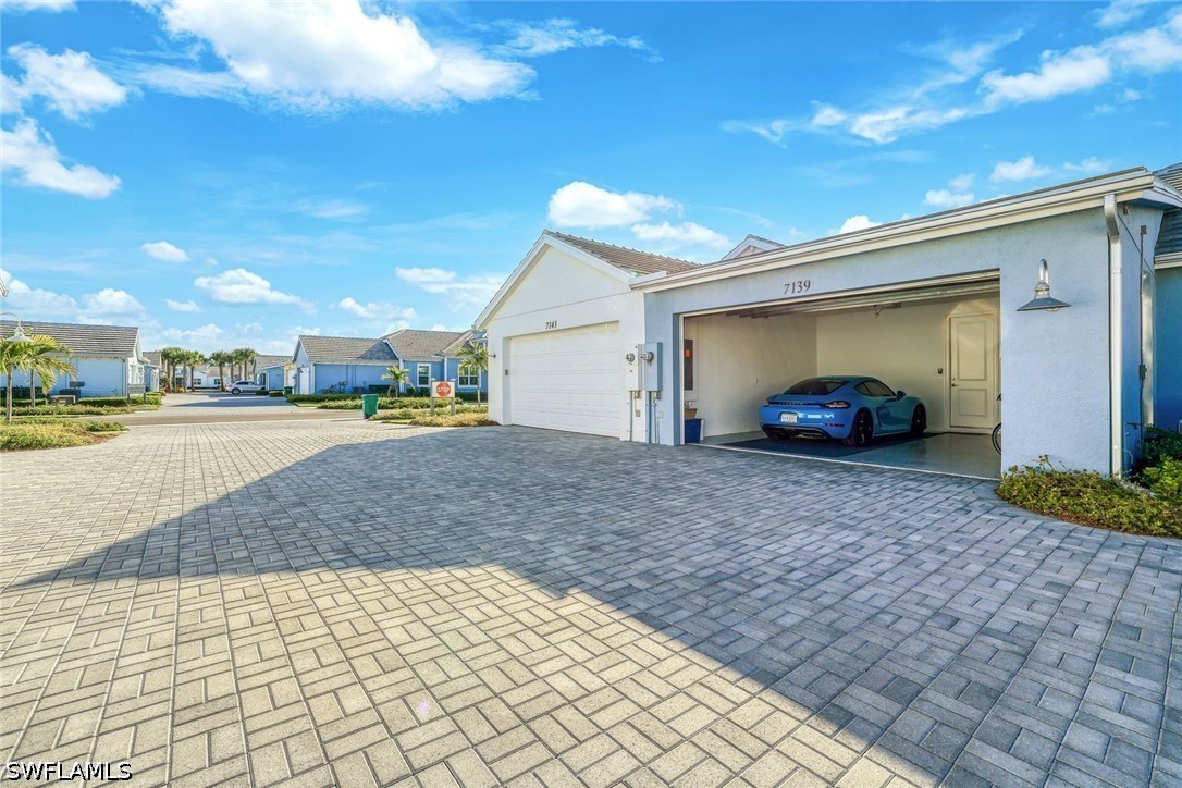 2 Bed Attached for Sale in Naples, photo 23