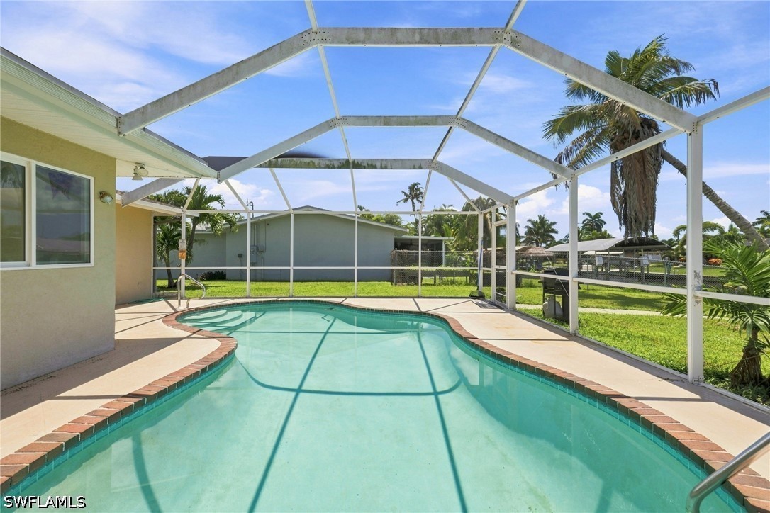 2 Bed Pool Home for Sale in Cape Coral, photo 23