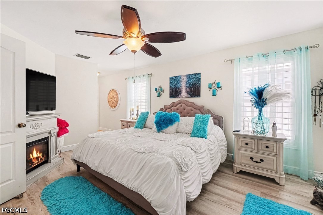 3 Bed Pool Home for Sale in Cape Coral, photo 23
