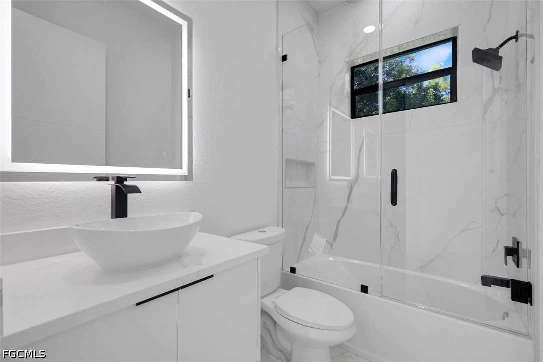 4 Bed SingleFamilyResidence for Sale in Labelle, photo 23
