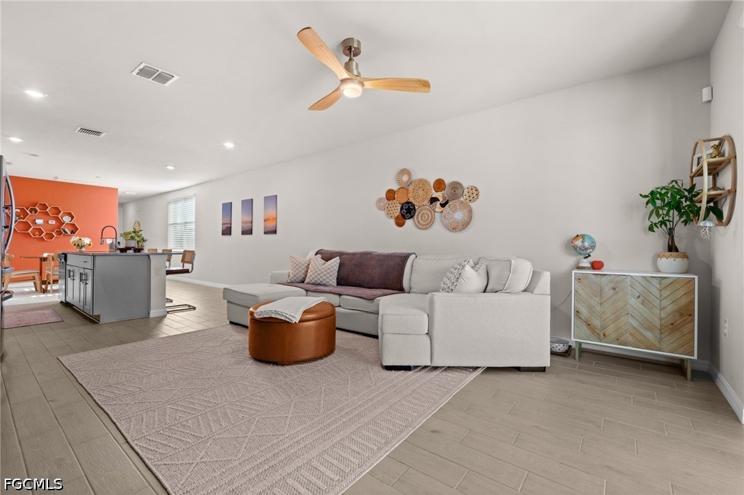 3 Bed SingleFamilyResidence for Sale in Crescent Grove, photo 23