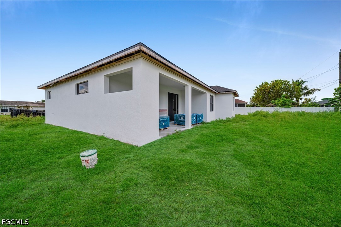 3 Bed SingleFamilyResidence for Sale in Cape Coral, photo 23