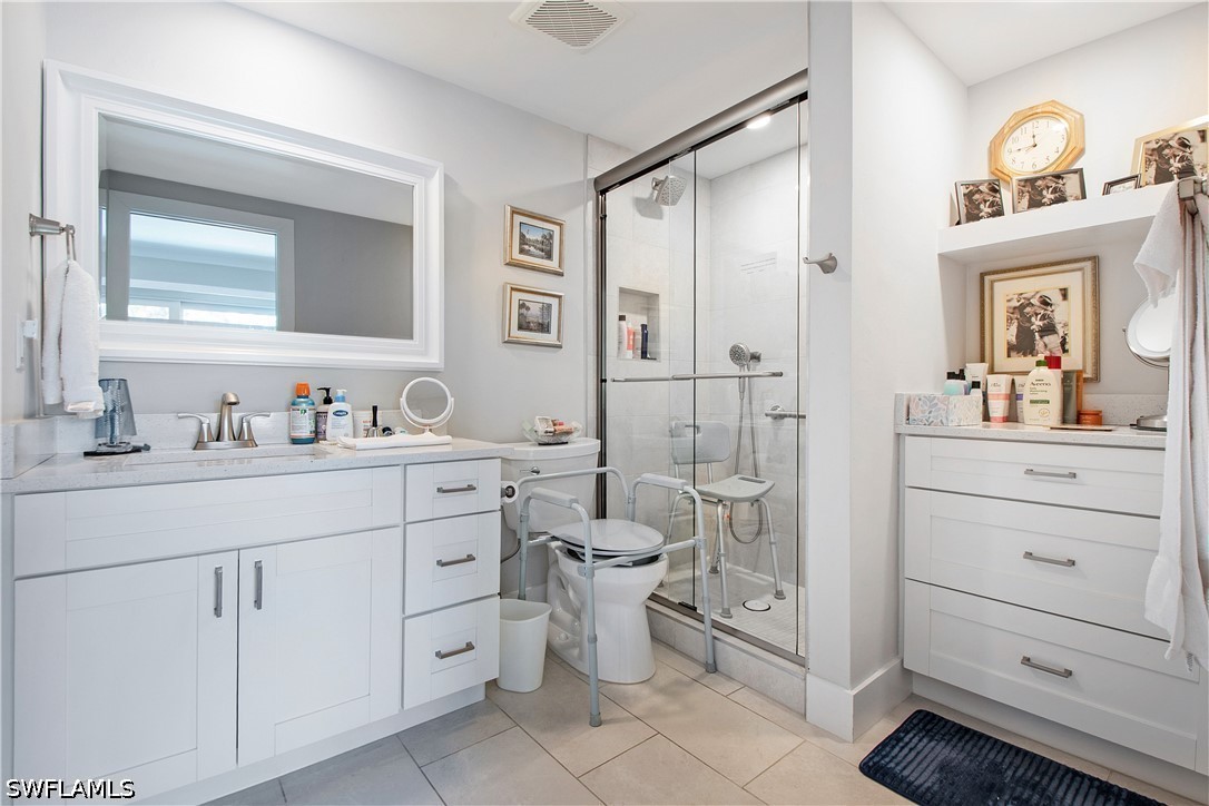 2 Bed Waterfront Home for Sale in Marco Towers, photo 23