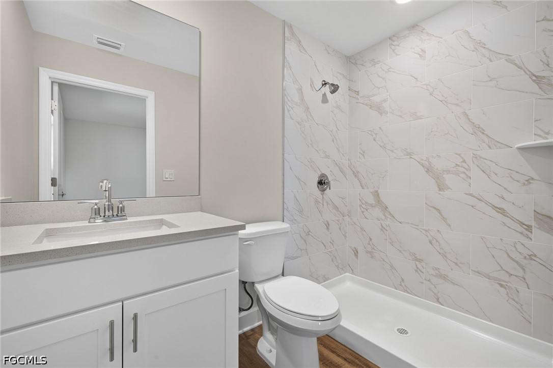 4 Bed SingleFamilyResidence for Sale in Cape Coral, photo 23