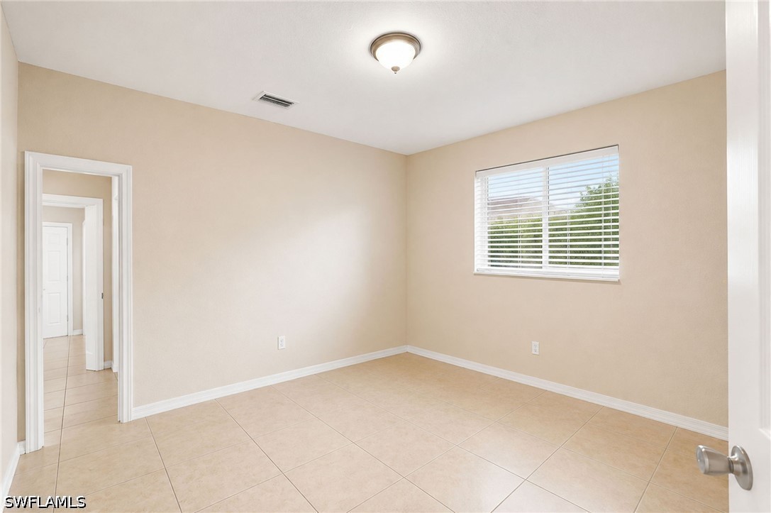 6 Bed Duplex for Sale in Cape Coral, photo 23