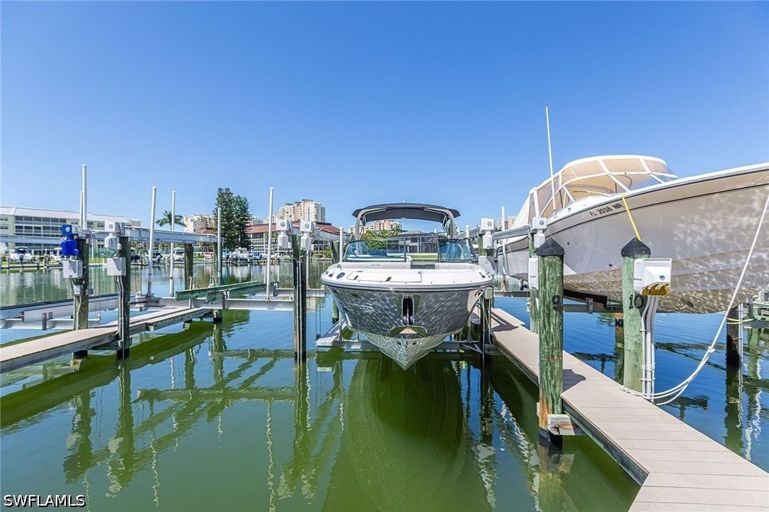2 Bed Waterfront Home for Sale in Palm Isle, photo 23