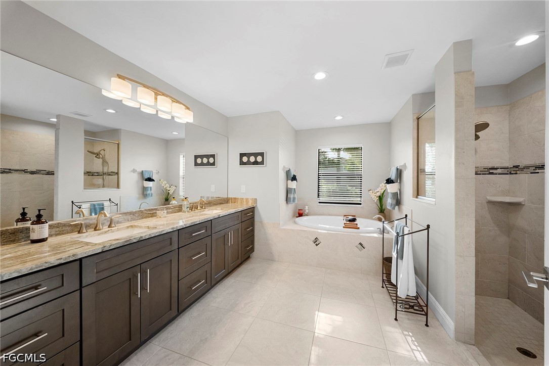 4 Bed Pool Home for Sale in Cape Coral, photo 23