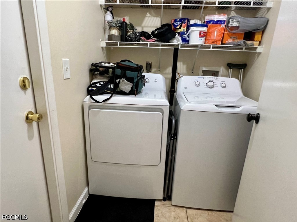 3 Bed SingleFamilyResidence for Sale in Cape Coral, photo 23
