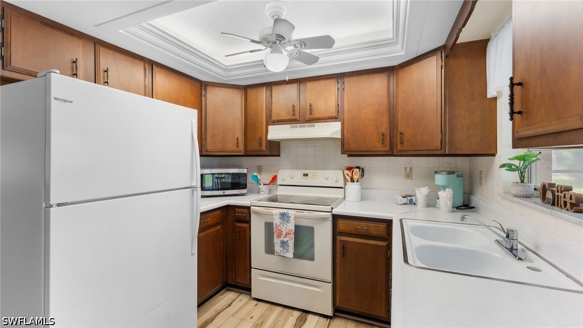 2 Bed SingleFamilyResidence for Sale in Bonita Shores, photo 23