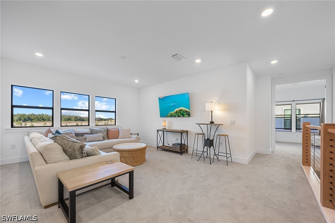 6 Bed Pool Home for Sale in Avalon Park, photo 23