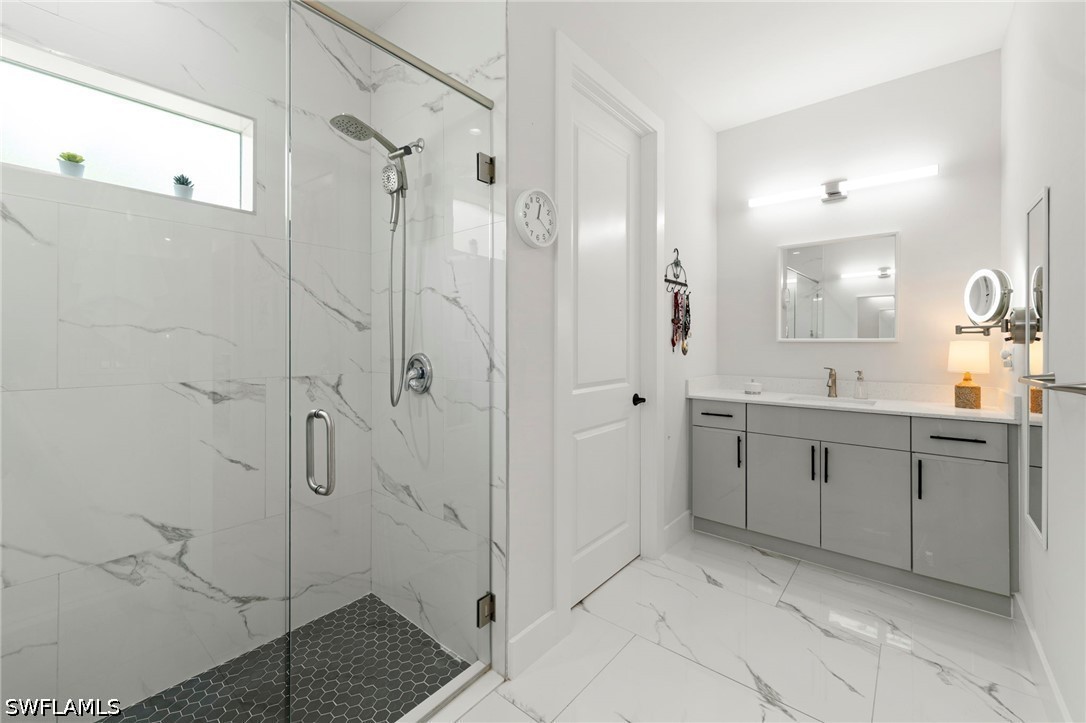 3 Bed SingleFamilyResidence for Sale in Naples, photo 23