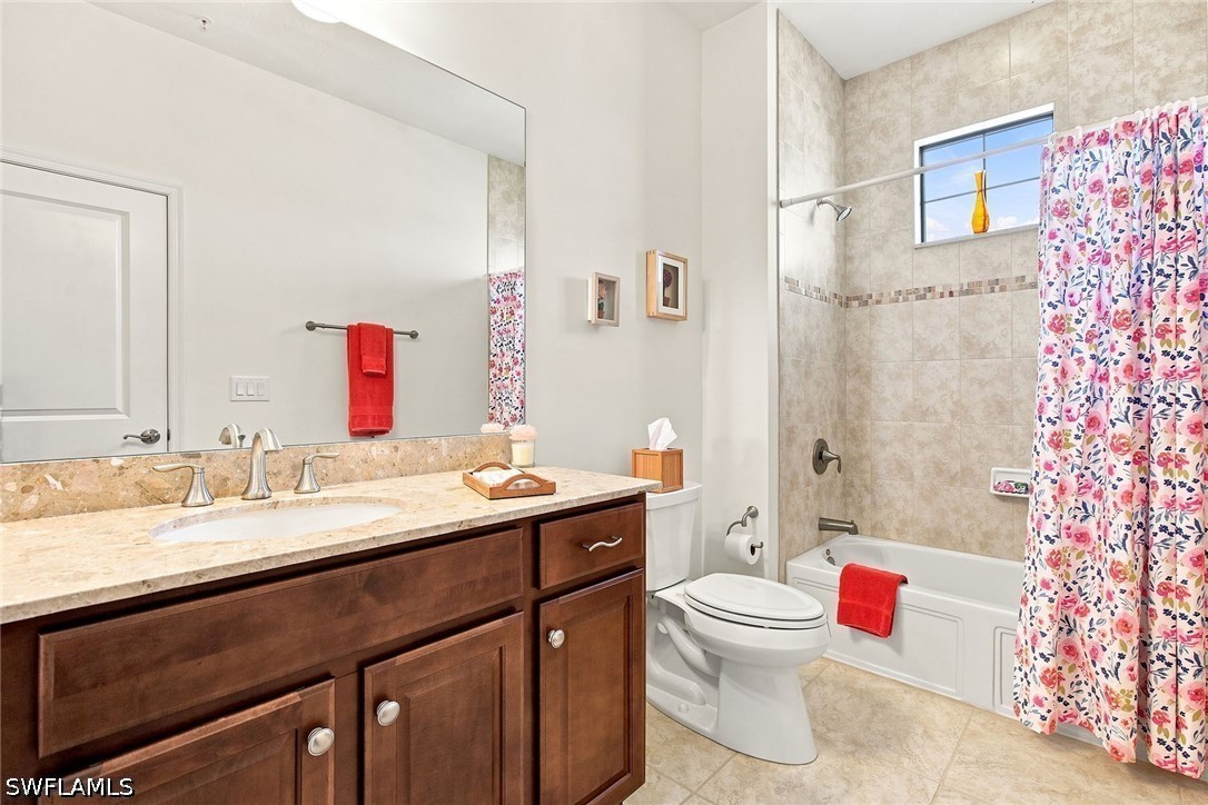 2 Bed Waterfront Home for Sale in Naples, photo 23