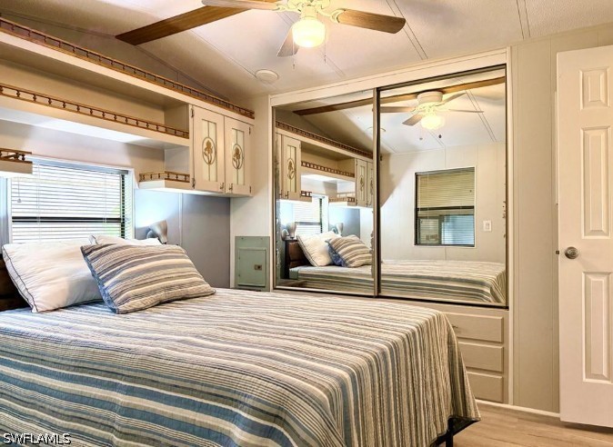1 Bed ManufacturedHome for Sale in Naples, photo 23