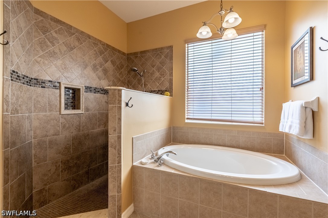 4 Bed Pool Home for Sale in Stoneybrook, photo 23
