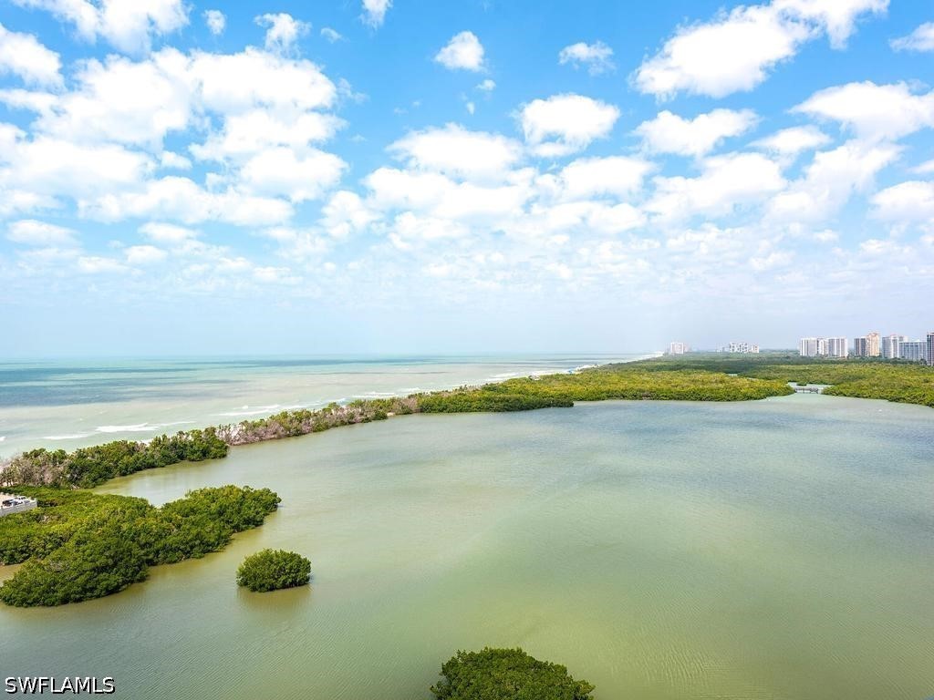 2 Bed Waterfront Home for Sale in Naples, photo 23
