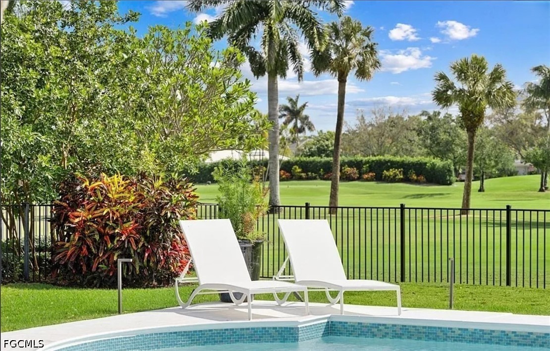3 Bed SingleFamilyResidence for Sale in Naples, photo 23
