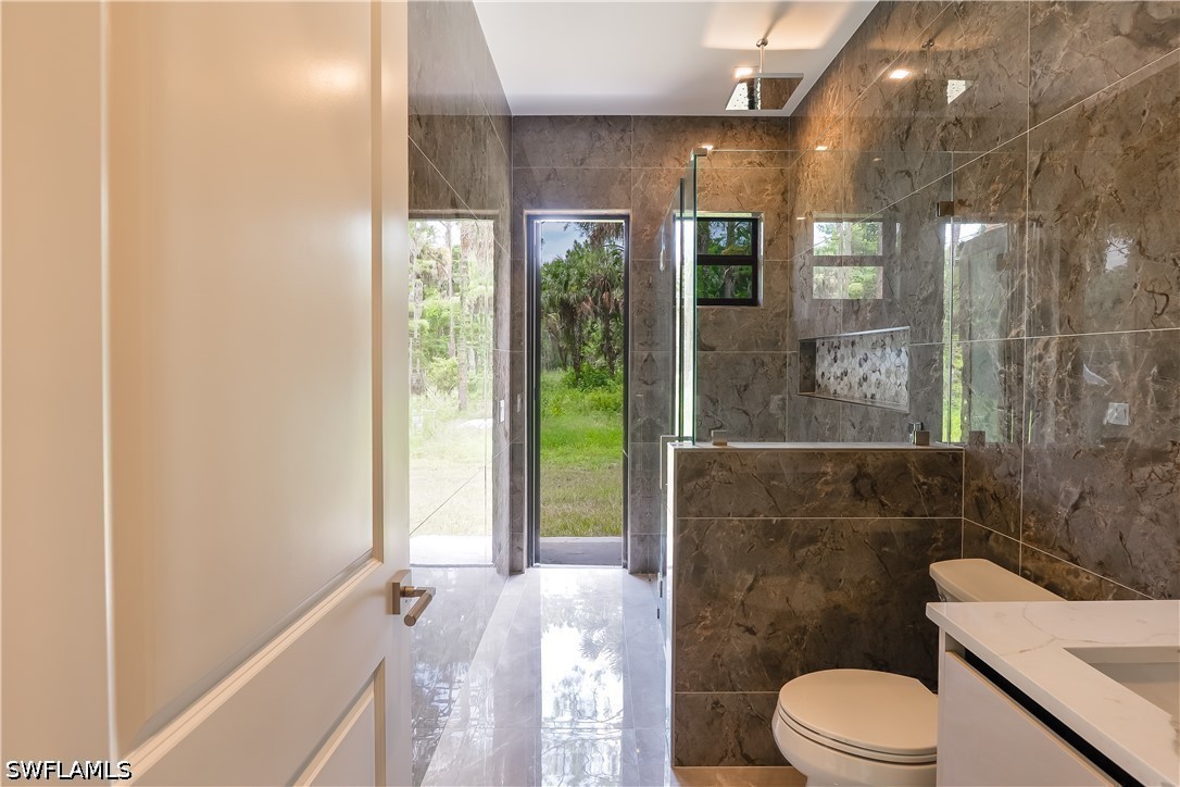 3 Bed SingleFamilyResidence for Sale in Naples, photo 23