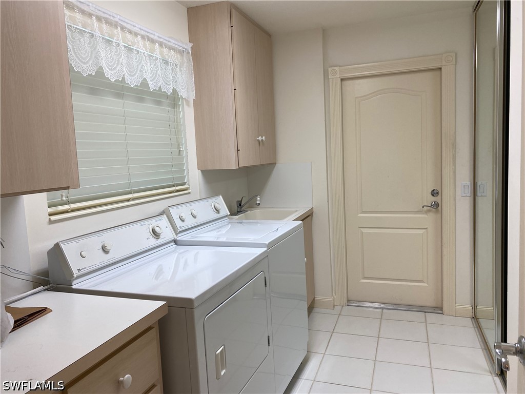 2 Bed Waterfront Home for Sale in Village Walk, photo 23