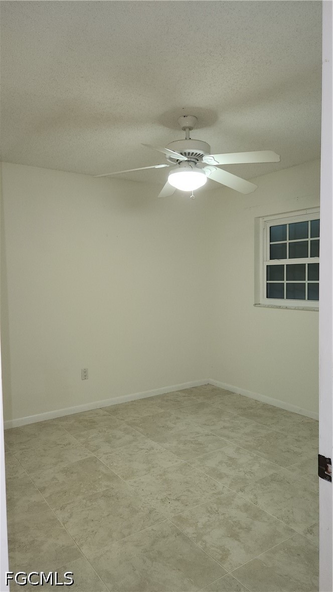 3 Bed Waterfront Home for Sale in Fort Myers, photo 23