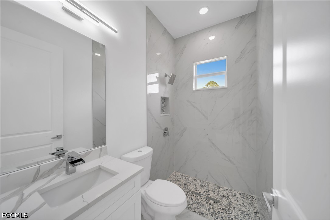 6 Bed Duplex for Sale in Lehigh Acres, photo 23