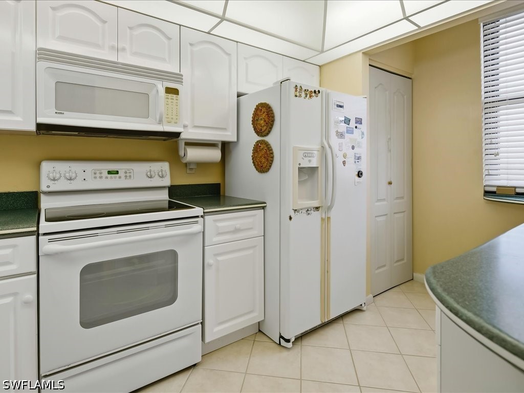 2 Bed Waterfront Home for Sale in Marco Island, photo 23