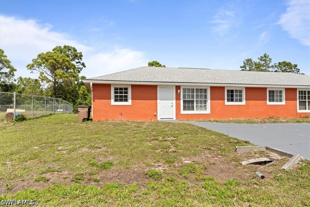 6 Bed Waterfront Home for Sale in Lehigh Acres, photo 23