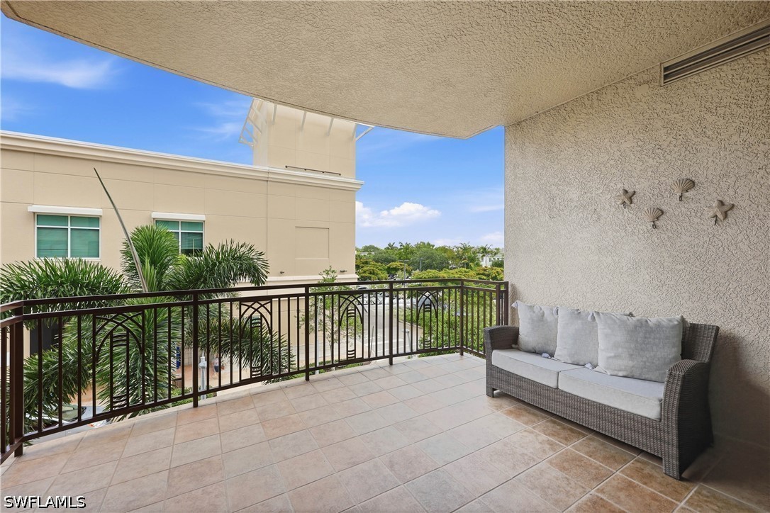 2 Bed Condominium for Sale in The Strada, photo 23