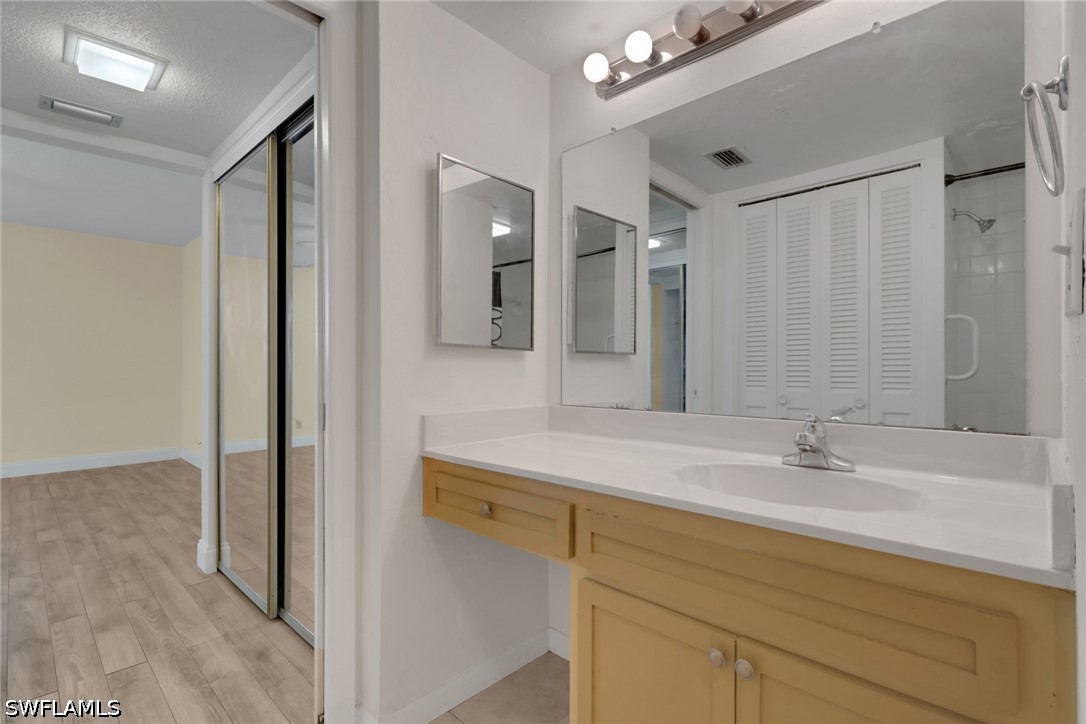 1 Bed Waterfront Home for Sale in Schooner Bay, photo 23
