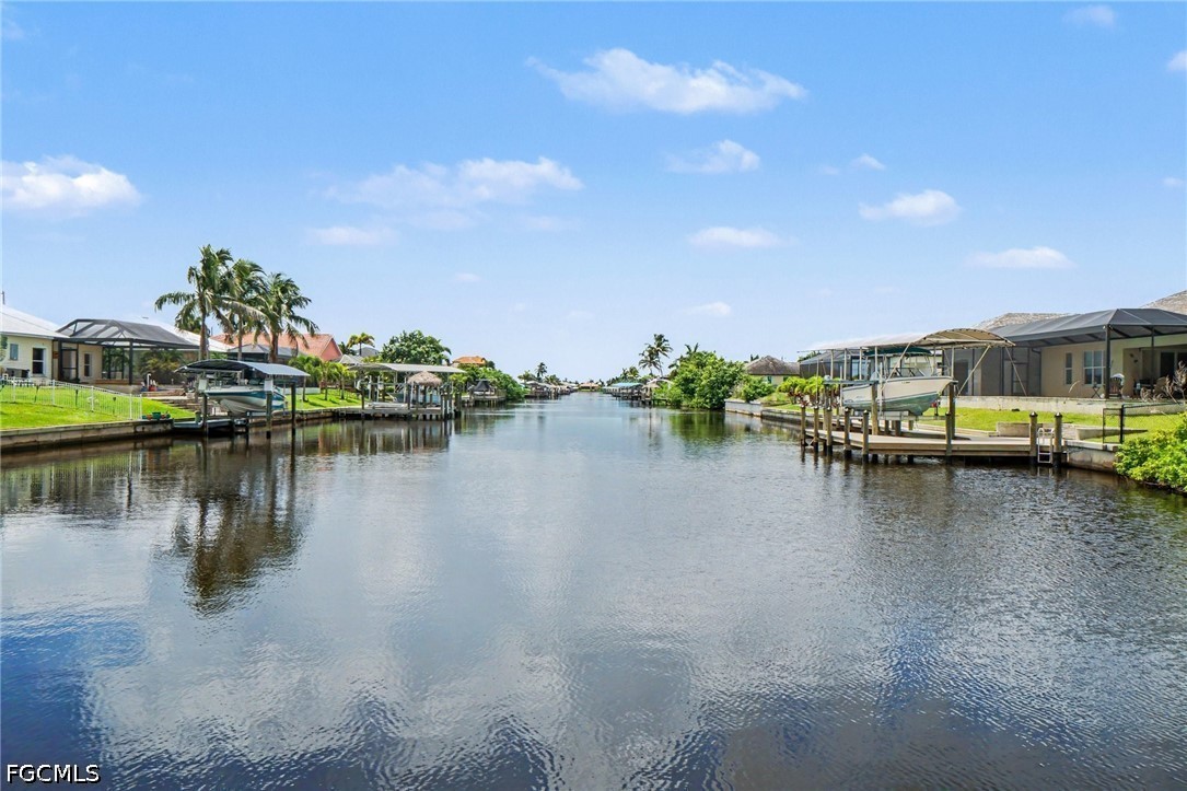 3 Bed Pool Home for Sale in Cape Coral, photo 23