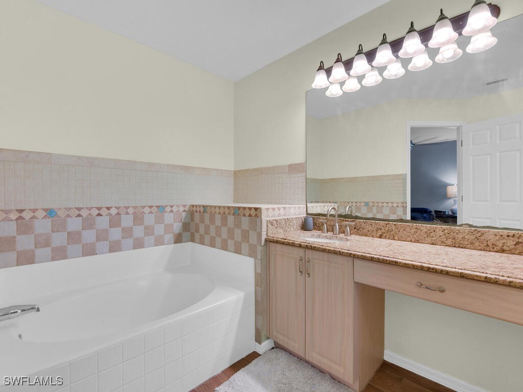 3 Bed SingleFamilyResidence for Sale in Naples, photo 24