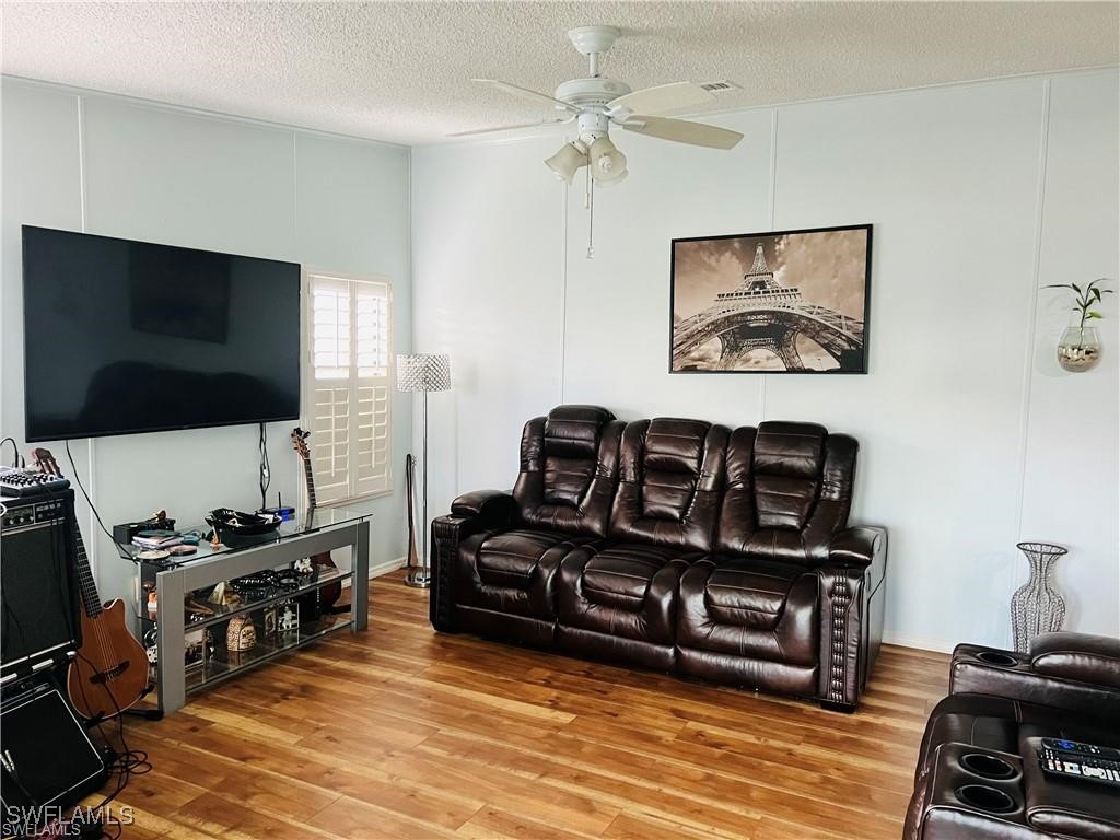 2 Bed ManufacturedHome for Sale in Naples, FL, $208,000 — photo 24