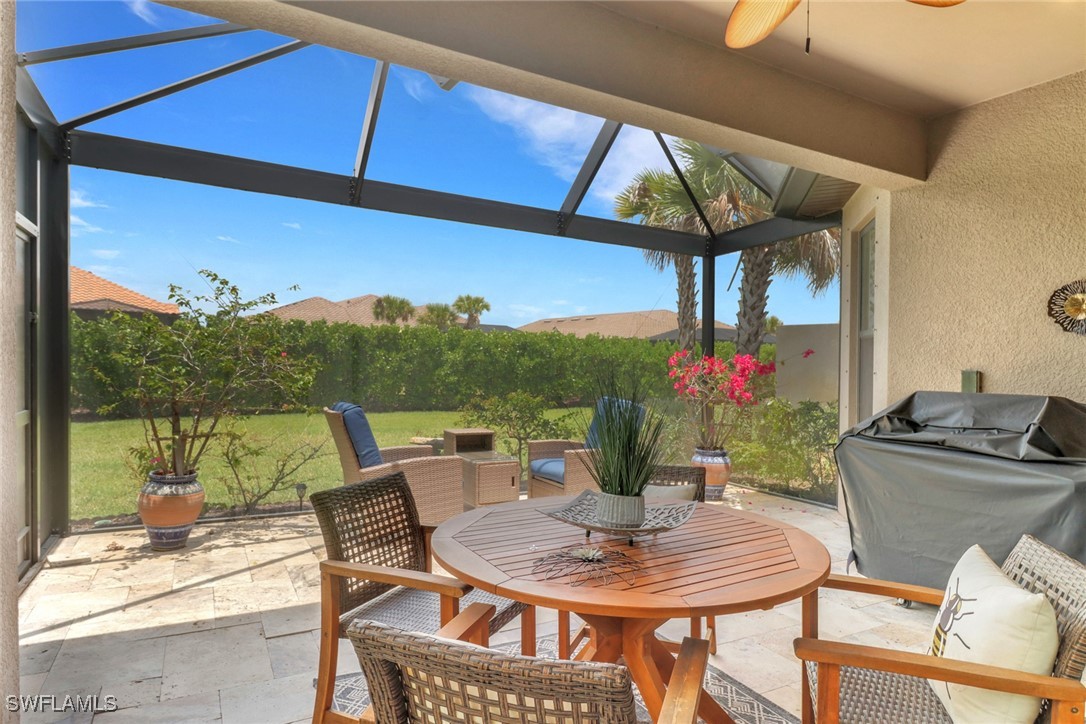 2 Bed Attached for Sale in Naples, photo 24