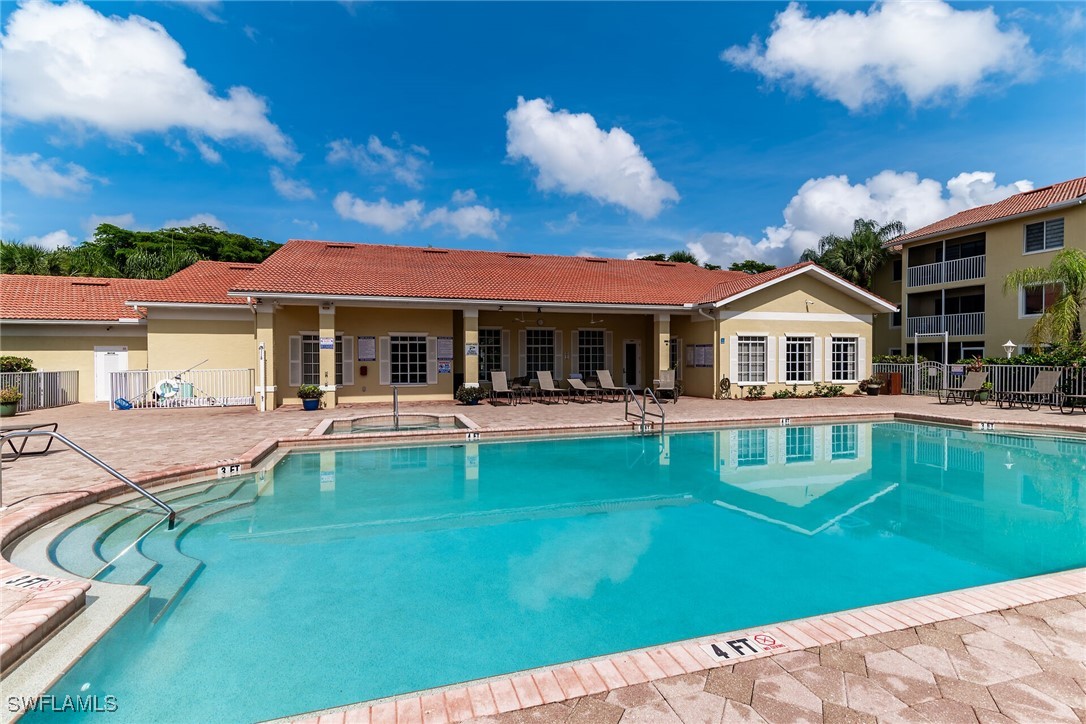 2 Bed Condominium for Sale in Naples, photo 24