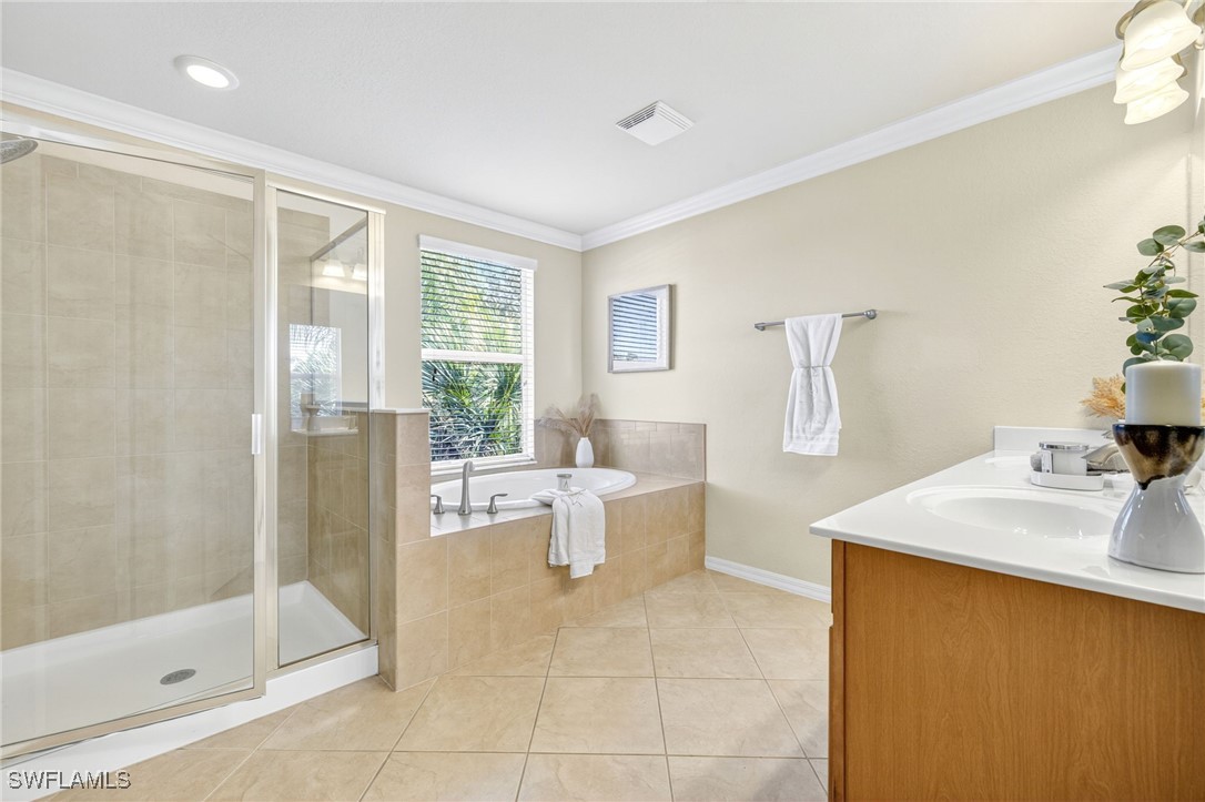 5 Bed Pool Home for Sale in Bella Terra, photo 24