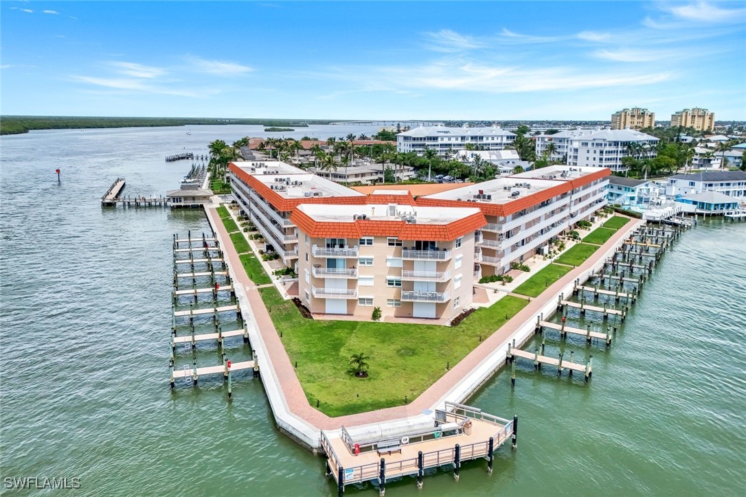 2 Bed Waterfront Home for Sale in Marco Island, photo 24