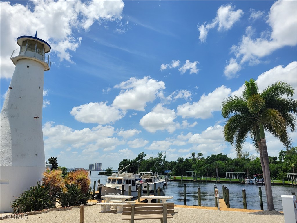 2 Bed ManufacturedHome for Sale in Old Bridge Village, FL — photo 24