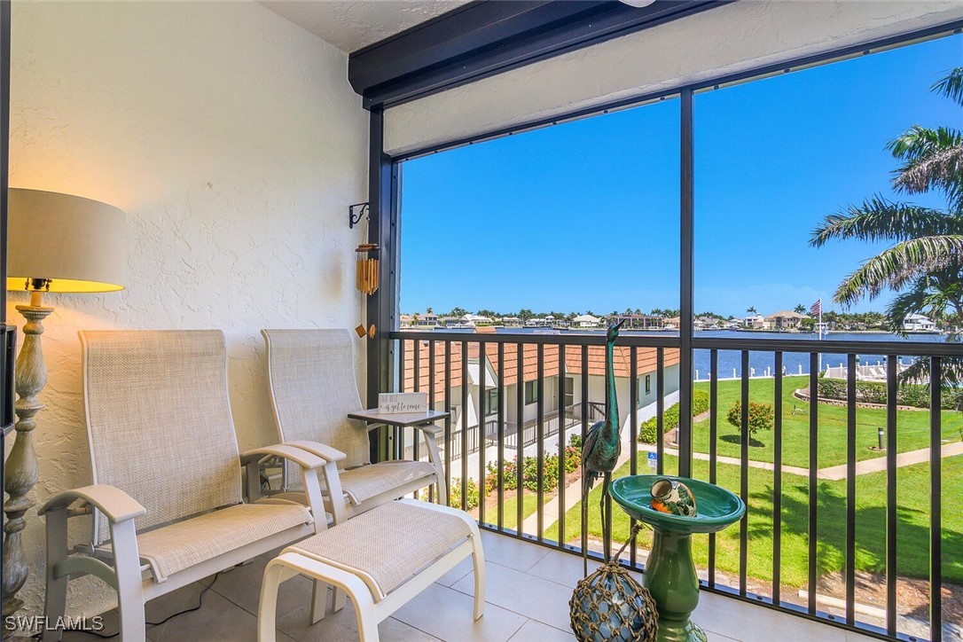 2 Bed Waterfront Home for Sale in Marco Island, photo 24