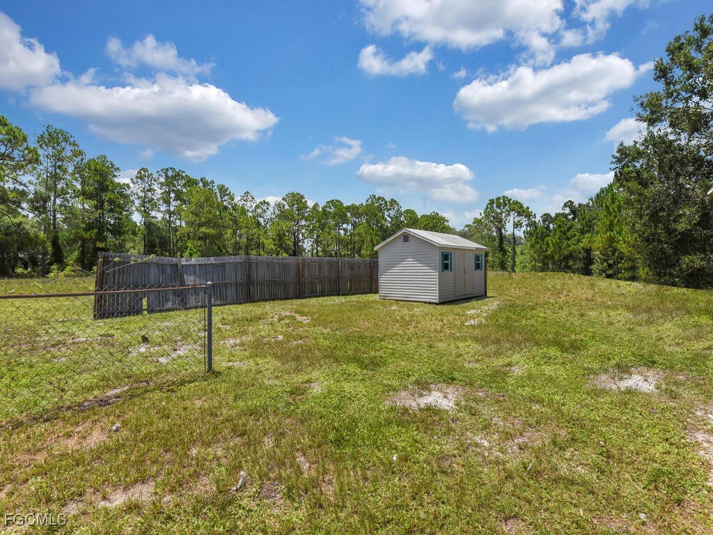 4 Bed SingleFamilyResidence for Sale in Lehigh Acres, photo 24