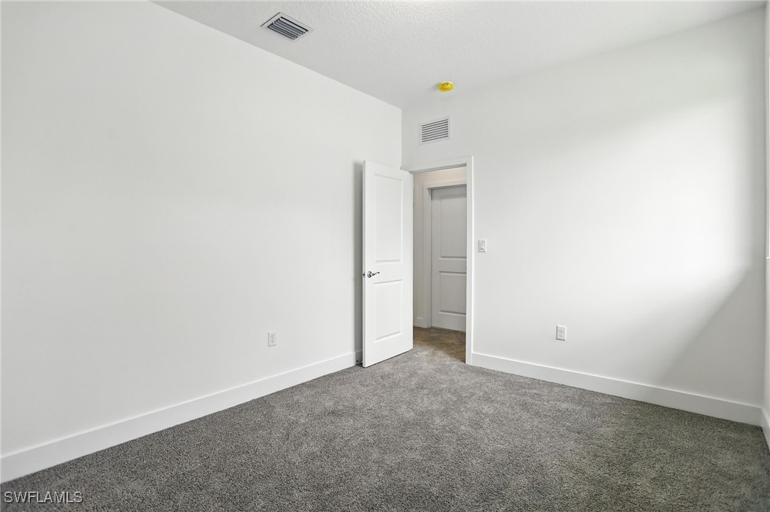 3 Bed SingleFamilyResidence for Sale in Silverwood, FL — photo 24